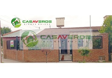 VENTA CASA EN ESQUINA BARRIO ATOCHA LA LONJA ZONA OESTE